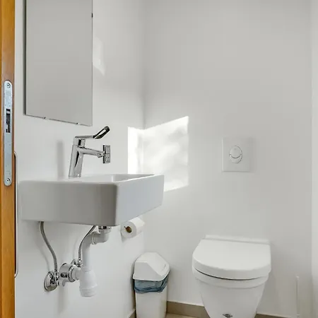 2 Bedroom Beautiful Home In Grenaa Grenaa
