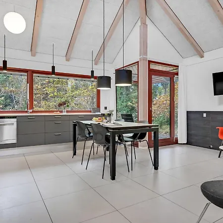 2 Bedroom Beautiful Home In Grenaa